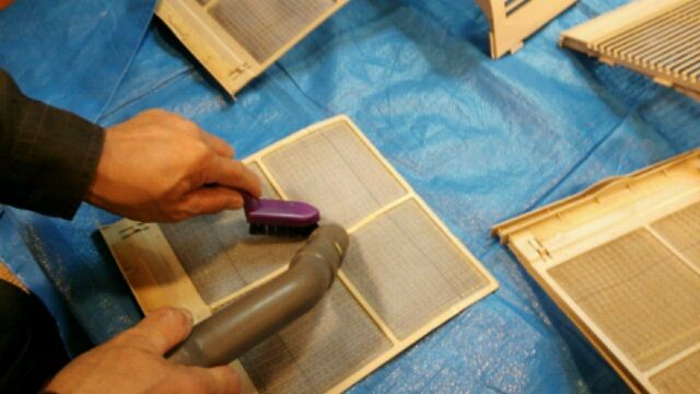 第1弾大掃除テク　エアコンフィルター掃除