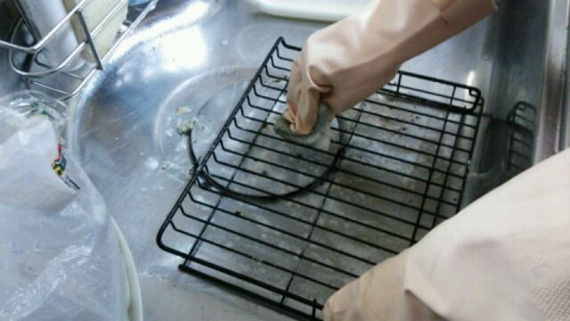 第４弾　大掃除テク　魚焼き機の大掃除